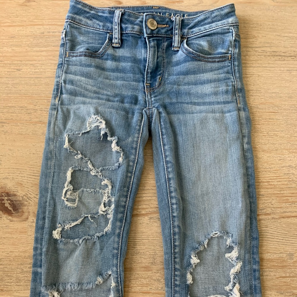 American Eagle Denim Ripped Jean Perfect Condition